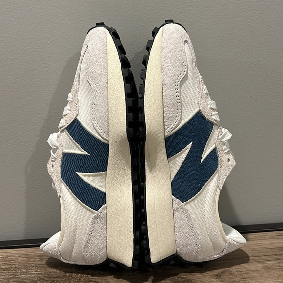 Womens New Balance 327 Lifestyle Shoe - Grey / Blue - Picture 8 of 8